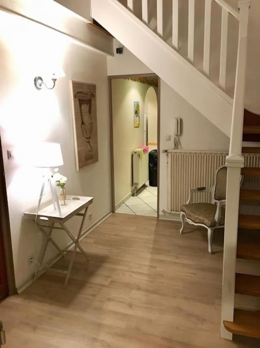 L'Escale Du Monde Bed and Breakfast Vénissieux Εξωτερικό φωτογραφία
